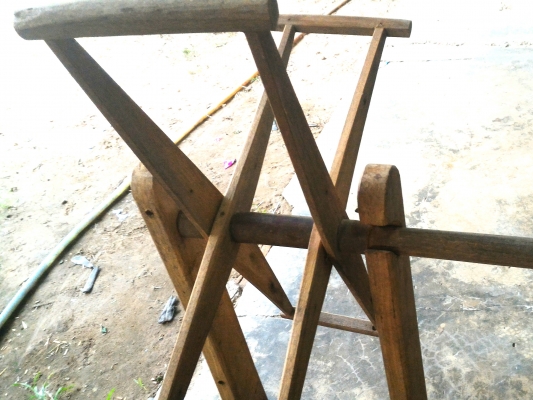 ่เครื่องทอผ้าปั่นด้าย ถอดประกอบได้ เป็นงานทำมือสวยงามแบบพื้นบ้าน