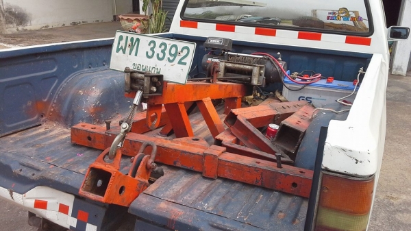 ขายรถยกพร้อมใช้ ลดเหลือ 100,000