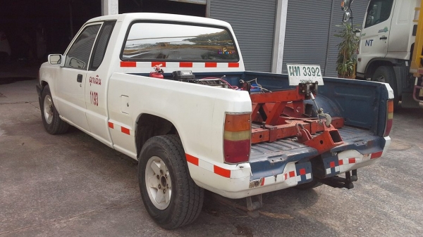 ขายรถยกพร้อมใช้ ลดเหลือ 100,000