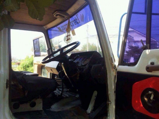 ขายรถ10ล้อ ดั้ม2เพลา เครื่อง220แรง พ.เพาเวอร์ เบรกทิฟฟี่ ภายในสวย ยางดี เอกสารพร้อมโอน สนใจโทร 090-8588220คุณนะ 093-3258446คุณบิว หรือเข้าดูสินค้าอื่นๆได้ที่ www.truck.in.th/498 หรือเพจFacebook ณรงค์ ซื้อขายรถมือสอง (เว็บไซต์ส่วนตัว) หรือFacebook คุณนะ รถ