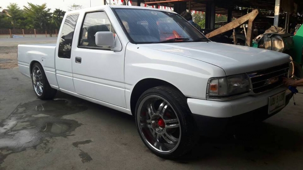 ขาย อีซูซุ มังกรแค็ป ปี90 เครื่อง2.5ล้อแม็กพวงมาลัยพาวเวอ แอร์เย็น คัทซีสวย ไม่ผุ ภาษีไม่ขาด สีเต็ม สภาพนางฟ้า พร้อมขับ ราคา 120,000 สนใจโทร 0866660500 - 0805669540