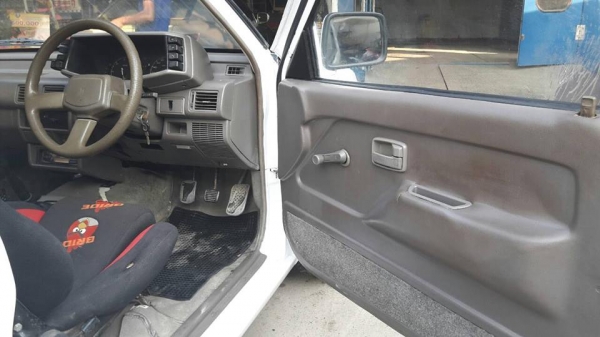 ขาย อีซูซุ มังกรแค็ป ปี90 เครื่อง2.5ล้อแม็กพวงมาลัยพาวเวอ แอร์เย็น คัทซีสวย ไม่ผุ ภาษีไม่ขาด สีเต็ม สภาพนางฟ้า พร้อมขับ ราคา 120,000 สนใจโทร 0866660500 - 0805669540