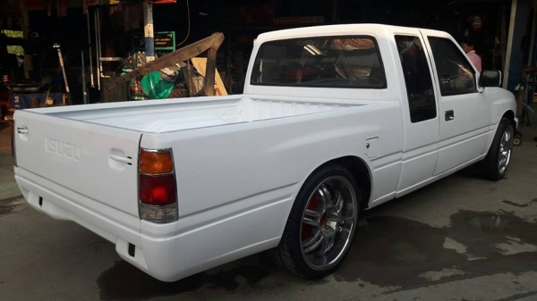 ขาย อีซูซุ มังกรแค็ป ปี90 เครื่อง2.5ล้อแม็กพวงมาลัยพาวเวอ แอร์เย็น คัทซีสวย ไม่ผุ ภาษีไม่ขาด สีเต็ม สภาพนางฟ้า พร้อมขับ ราคา 120,000 สนใจโทร 0866660500 - 0805669540