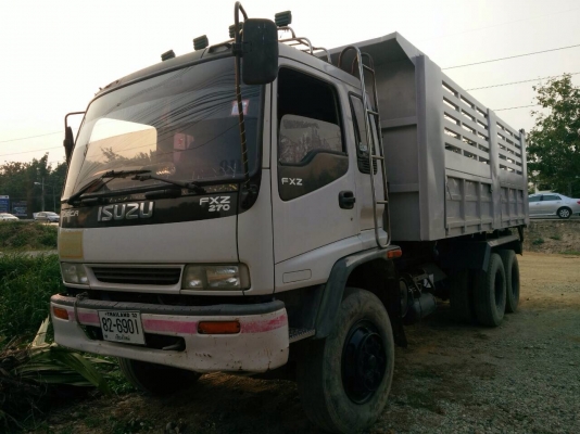ขายรถบรรทุก ISUZU เครื่อง270 แรง ปี 45 กระบะดัมพ์สามมิตร มีระบบลากพ่วง รถพร้อมใช้งาน ขายรถบรรทุก ISUZU เครื่อง270 แรง ปี 45 กระบะดัมพ์สามมิตร มีระบบลากพ่วง รถพร้อมใช้งาน
