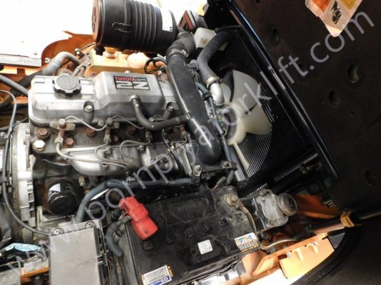 จำหน่ายรถ Forklift TOYOTA 02-7FD25 จำหน่ายรถ Forklift TOYOTA 02-7FD25