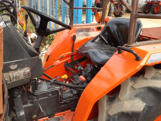 ปัญญาแทรคเตอร์..จัดมาให้ครับ ด่วน!!!คูโบต้า L2605 พร้อมบุ้งกี๋ จัดส่ง อ.เมือง จ.สตูล