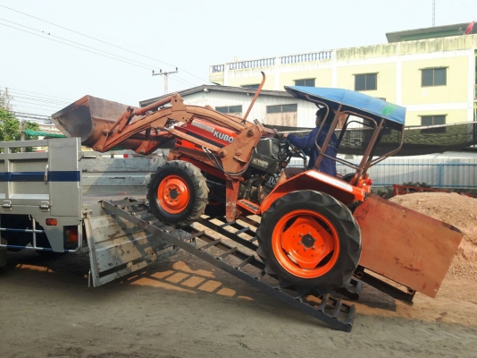 ปัญญาแทรคเตอร์..จัดมาให้ครับ ด่วน!!!คูโบต้า L2605 พร้อมบุ้งกี๋ จัดส่ง อ.เมือง จ.สตูล