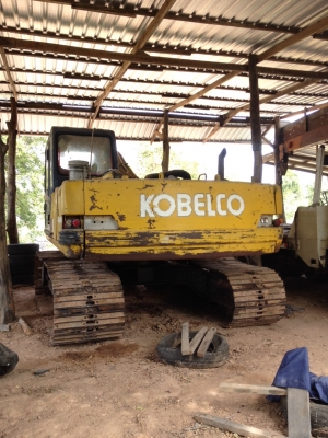 ขายด่วน KOBELCO SK200 IIIสภาพพร้อมใช้งาน เครื่องปั้มดี โซ่ช่วงล่างเต็ม เอวแน่น รถสภาพพร้อมใช้งาน เอกสารเล่มทะเบียน