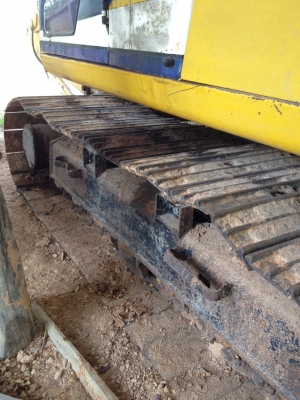 ขายด่วน KOBELCO SK200 IIIสภาพพร้อมใช้งาน เครื่องปั้มดี โซ่ช่วงล่างเต็ม เอวแน่น รถสภาพพร้อมใช้งาน เอกสารเล่มทะเบียน