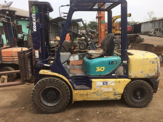 ขายโฟคลิฟโคมัสซุ 3ตัน