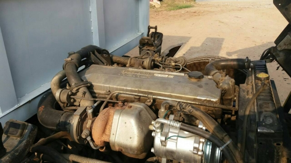 ขาย 6ล้อ ISUZU 130 แรงม้า ปี50 กระบะคาโก้ยาว5ม. สภาพสวยพร้อมใช้  ติดต่อได้ที่คุณ อ๊อฟ พิจิตร 086-737-9991