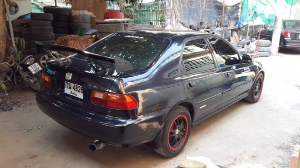 ต้องการขายรถ Honda civic 4dr ราคา 39,000 บาท +++++++++
