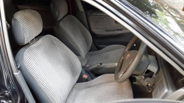 ต้องการขายรถ Honda civic 4dr ราคา 39,000 บาท +++++++++