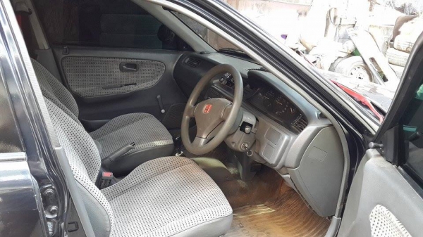 ต้องการขายรถ Honda civic 4dr ราคา 39,000 บาท +++++++++