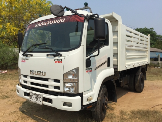 ขาย 6 ล้อดัมพ์ อีซูซุ FRR 210 แรง ปี 52 สภาพสวยจัด วิ่งน้อย 3x,xxx โล เป็นรถทดลองขับ ยังไม่เคยบรรทุก สวยจัด พร้อมใช้  จัดแนนท์ได้ครับ สนใจติดต่อ 081-9420141  ,  081-5715326