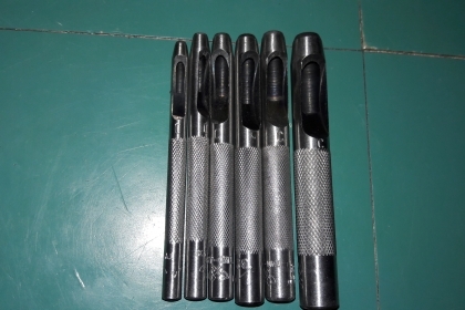 ขายตุ๊ดตู่ตราขวานคู่เจาะหนังผ้าใบยกชุด5ตัวงานใหม่ ขายตุ๊ดตู่ตราขวานคู่เจาะหนังผ้าใบยกชุด5ตัวงานใหม่