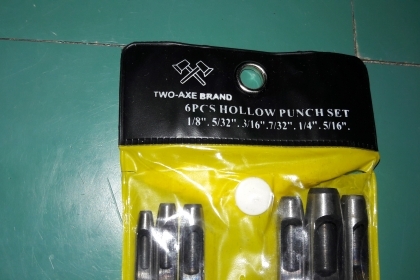 ขายตุ๊ดตู่ตราขวานคู่เจาะหนังผ้าใบยกชุด5ตัวงานใหม่ ขายตุ๊ดตู่ตราขวานคู่เจาะหนังผ้าใบยกชุด5ตัวงานใหม่