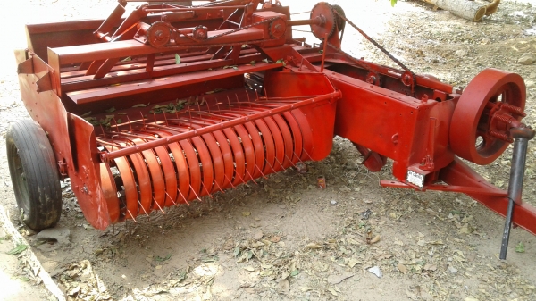 ขายตามสภาพเครื่องอัดฟางแมคซี124 ขายตามสภาพเครื่องอัดฟางแมคซี124