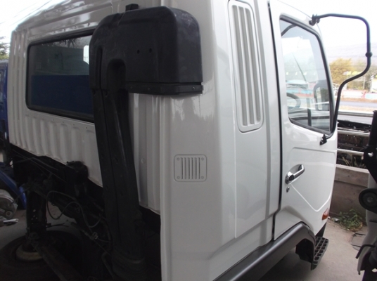 ขายหัวเก๋ง มิตซูบิชิ ไฟเตอร์ 10 ล้อ  สวยๆ อุปกรณ์ครบ (หัวนอก)