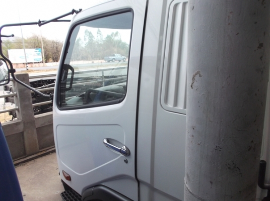 ขายหัวเก๋ง มิตซูบิชิ ไฟเตอร์ 10 ล้อ  สวยๆ อุปกรณ์ครบ (หัวนอก)