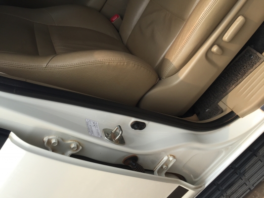 Toyota fortuner 3.0trd ออโต้โฟ เบาะหนังปรับไฟฟ้า มือเดวป้ายแดง เล่มพร้อม ลดราคาครับ 818000