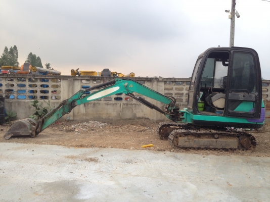 ประกาศขาย  KOMATSU แบบ PC30-7 สภาพดีพร้อมใช้งาน สนใจคุยราคากันได้  ติดต่อ คุณวีระวัฒน์ (มุก) โทร 097-1305541