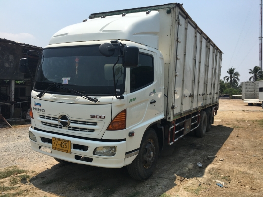 10ล้อตู้10ประตูยาว7.50เมตร 10ล้อตู้10ประตูยาว7.50เมตร