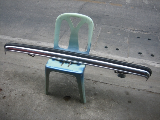 ขายกันชนท้ายเบนซ์ w123