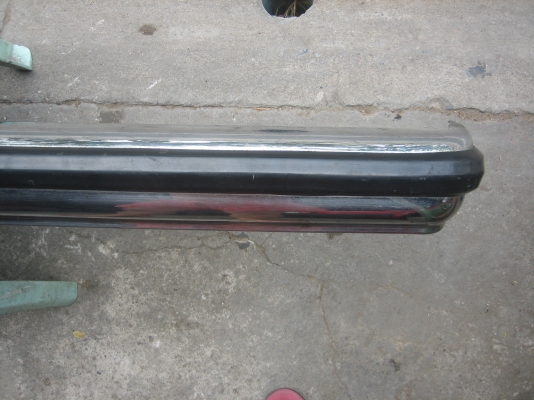 ขายกันชนท้ายเบนซ์ w123