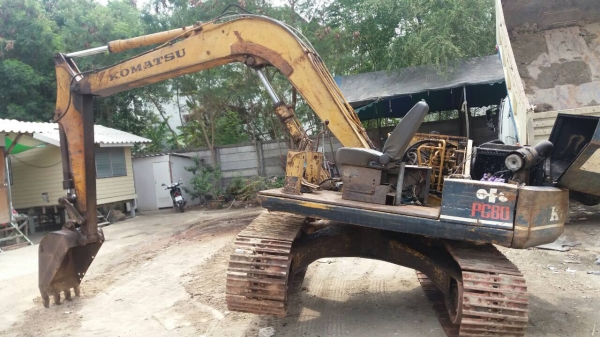 Komatsu pc80-5
