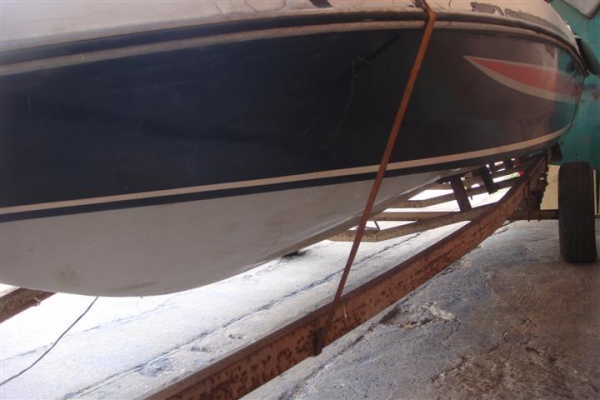 ขายเรือ 18 ฟุตพร้อม เทเลอร์