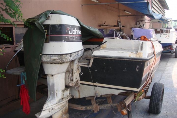 ขายเรือ 18 ฟุตพร้อม เทเลอร์