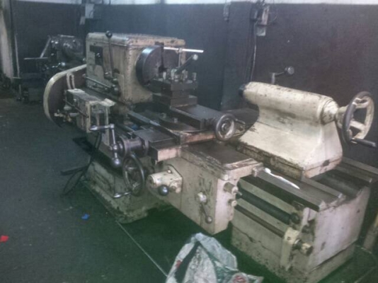 ขายเครื่องกลึงสวีเดน7ฟุตราคาถูกครับ2เพลาพร้อมใช้