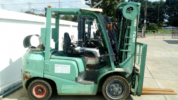 ขายรถ tcm ขนาด 2.5 ตัน รุ่นt3 เบนซิล + แก็ส   เกียร์ ออโต้ รับประกัน3 เดือน