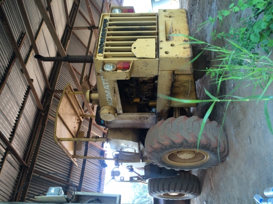 KOMATSU W70รถตักล้อยาง KOMATSU W70รถตักล้อยาง