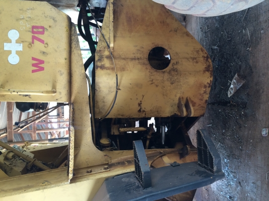 KOMATSU W70รถตักล้อยาง KOMATSU W70รถตักล้อยาง