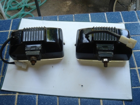 ขายไฟสปอร์ตไลท์ PIAA H4 1 คู่ สภาพสวย ไม่แตก บิ่น ขาย 2,200 บาทรวมส่ง ขายไฟสปอร์ตไลท์ PIAA H4 1 คู่ สภาพสวย ไม่แตก บิ่น ขาย 2,200 บาทรวมส่ง