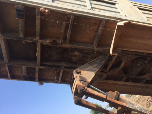 กะบะดั้มยาว6 ม