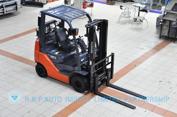 ขายรถโฟล์คลิฟท์มือสอง TOYOTA รุ่น 8FG20-30269 ราคา 295,000 บาท นำเข้าจากประเทศญี่ปุ่น 100\% ไม่เคยใช้งานในไทย