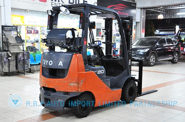 ขายรถโฟล์คลิฟท์มือสอง TOYOTA รุ่น 8FG20-30269 ราคา 295,000 บาท นำเข้าจากประเทศญี่ปุ่น 100\% ไม่เคยใช้งานในไทย