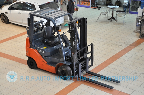 ขายรถโฟล์คลิฟท์มือสอง TOYOTA รุ่น 8FG20-30269 ราคา 295,000 บาท นำเข้าจากประเทศญี่ปุ่น 100\% ไม่เคยใช้งานในไทย