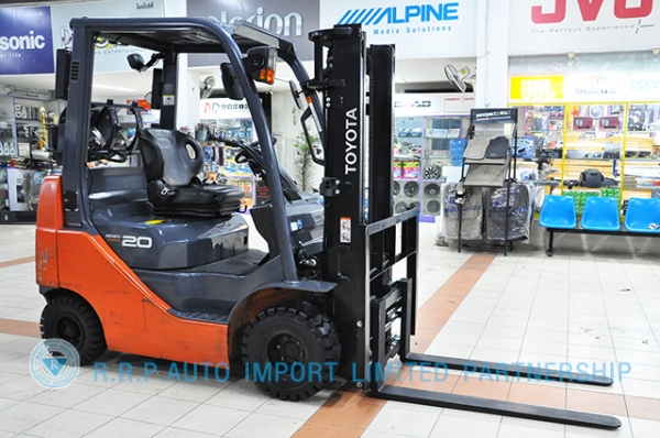 ขายรถโฟล์คลิฟท์มือสอง TOYOTA รุ่น 8FG20-30269 ราคา 295,000 บาท นำเข้าจากประเทศญี่ปุ่น 100\% ไม่เคยใช้งานในไทย