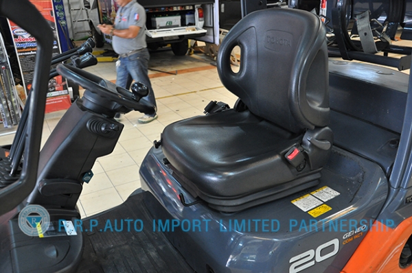 ขายรถโฟล์คลิฟท์มือสอง TOYOTA รุ่น 8FG20-30269 ราคา 295,000 บาท นำเข้าจากประเทศญี่ปุ่น 100\% ไม่เคยใช้งานในไทย