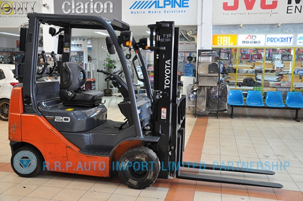 ขายรถโฟล์คลิฟท์มือสอง TOYOTA รุ่น 8FG20-30269 ราคา 295,000 บาท นำเข้าจากประเทศญี่ปุ่น 100\% ไม่เคยใช้งานในไทย