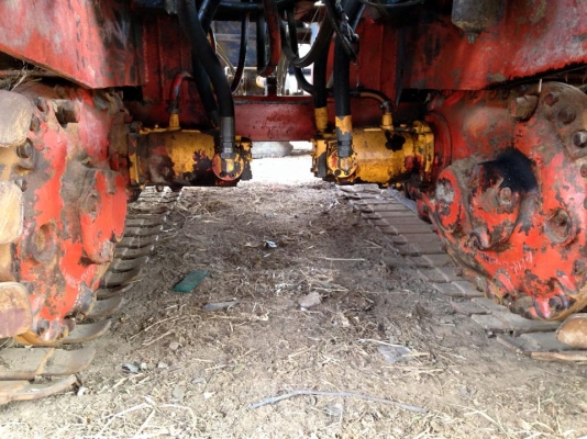 ขายไทยเส็งยนต์ เครื่อง Jo8c turbo แรง ตัวเดิน 200 ปั้ม ไดกิ้น 23 โซ่ใหม่ แทร็คเต็มหนา