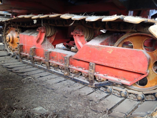 ขายไทยเส็งยนต์ เครื่อง Jo8c turbo แรง ตัวเดิน 200 ปั้ม ไดกิ้น 23 โซ่ใหม่ แทร็คเต็มหนา