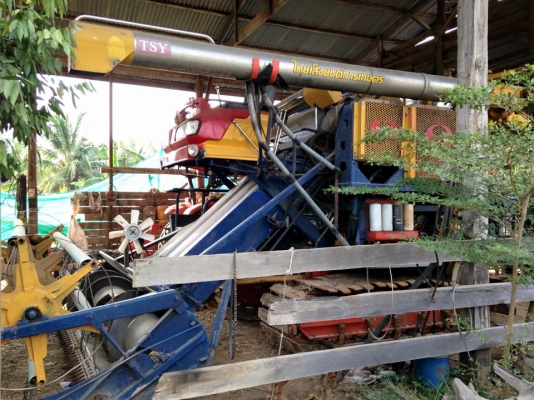 ขายไทยเส็งยนต์ เครื่อง Jo8c turbo แรง ตัวเดิน 200 ปั้ม ไดกิ้น 23 โซ่ใหม่ แทร็คเต็มหนา