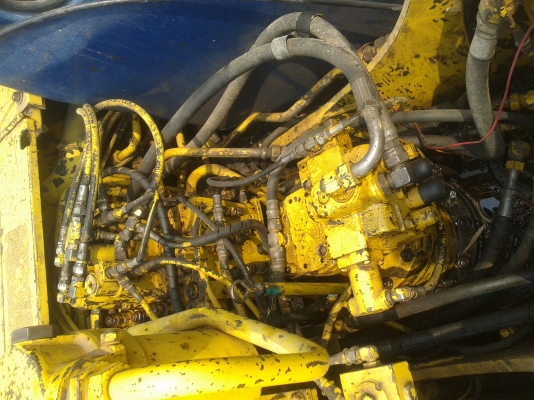 ขายด่วนkobelco sk100 mark 3 เก่านอก ปั้มดี เอวแน่นหนึบ100\% เครื่องดีมาก พร้อมลุยงาน