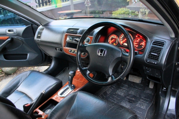 ถูก ๆ Civic Dimention 2.0 i-VTEC ตัวTop รถสวย พร้อมใช้ ราคานี้มาไม่บ่อย จัดได้ ถูก ๆ Civic Dimention 2.0 i-VTEC ตัวTop รถสวย พร้อมใช้ ราคานี้มาไม่บ่อย จัดได้