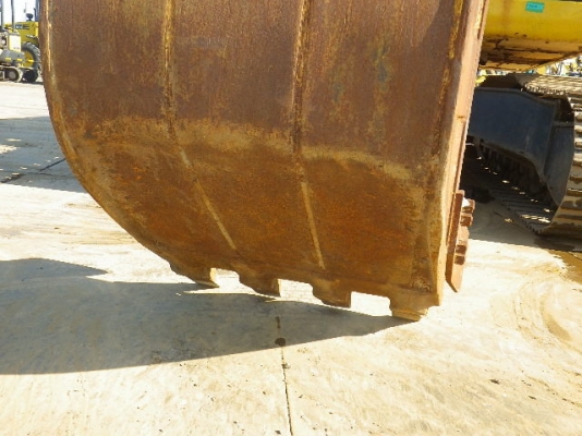 ขายรถแบคโฮ KOMATSU  PC200LC